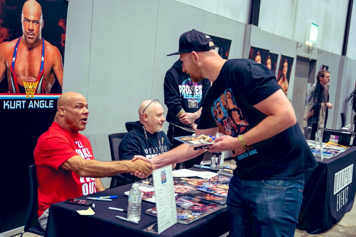 Shone Cold tweet media