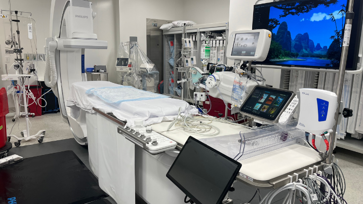 AHNtoday's tweet photo. Big news for heart health in eastern Allegheny County! 💚 AHN Forbes Hospital just opened its second state-of-the-art cardiac cath lab, bringing advanced, life-saving care closer to home. #HeartHealth #ForbesHospital #CardiacCare https://t.co/RIavck6Y16 https://t.co/SWICtZbyg7