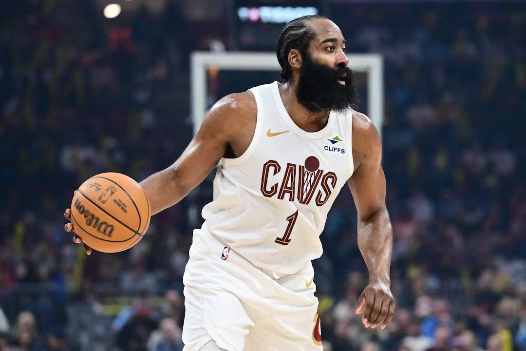 nazeaster's tweet photo. absolute picture perfect matchup.

James Harden 7.5 Assists OVER vs Mavericks

53 Likes for a 2nd GREEN lock to be posted ❤️

🟤 Dallas doubles elite pick-and-roll handlers early, ball comes out fast and shooters get open looks off the kick

⚪ Cleveland spaces both corners on high screen actions, giving Harden clean reads once the defense shifts

🟤 Harden attacks middle, Mavs help steps in from the wings and kick outs are right there

⚪ Dallas crashes weak side help into the paint, leaving dump offs wide open once Harden pulls the defense

🟤 Mavs switching puts slower defenders on Harden late clock, extra help rotates and passing windows open up

⚪ High pick reads, corner kick outs, interior drop offs, transition, multiple paths to clear this line