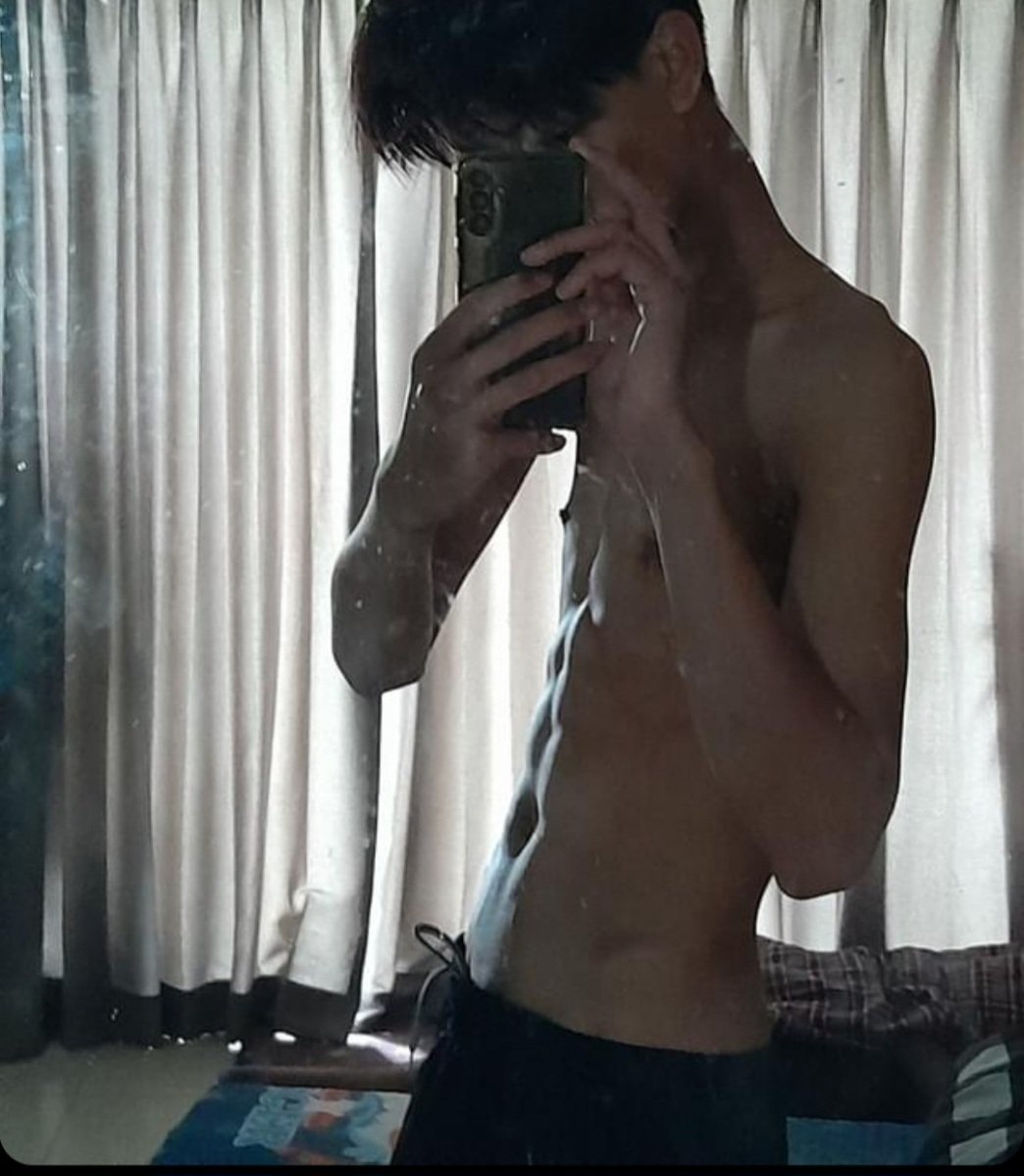 Alluxus_17's tweet photo. @nangmind80743 อันแค่นี้เองค้าบบ🤏🥺 https://t.co/cSLX59I0TS