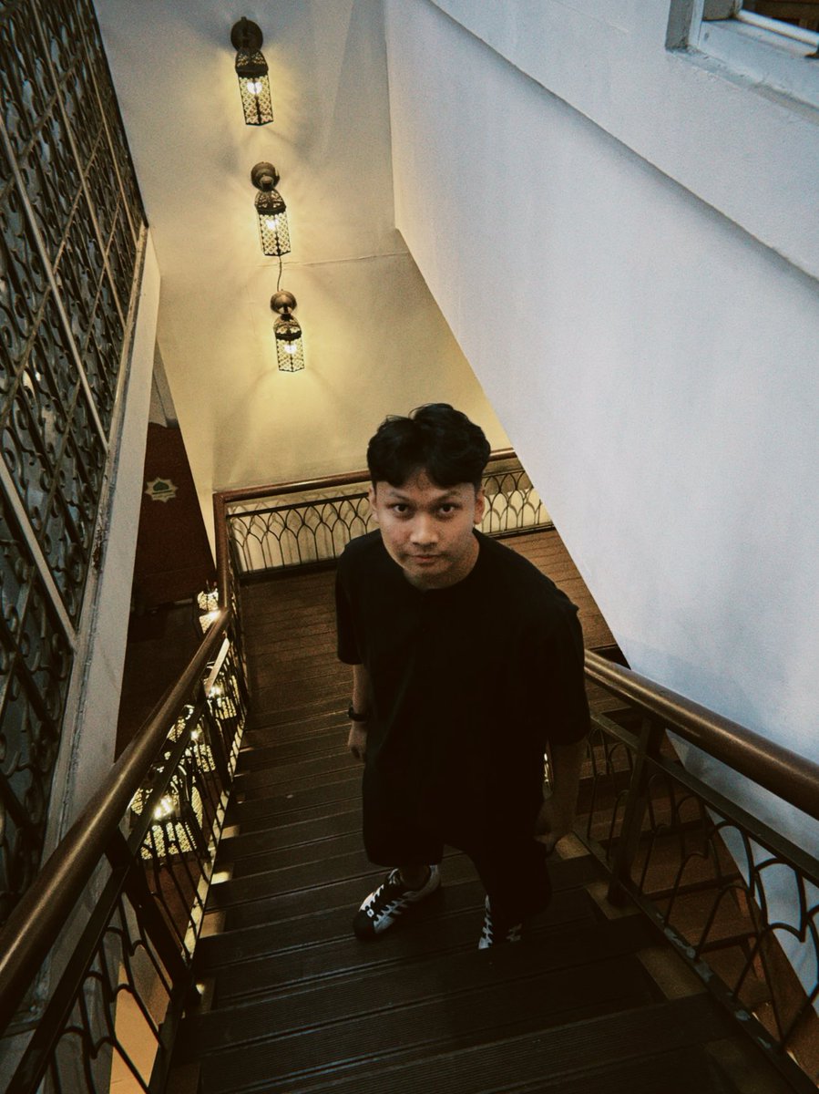 Dhikaaasaja's tweet image. Date w me?? #bandung
