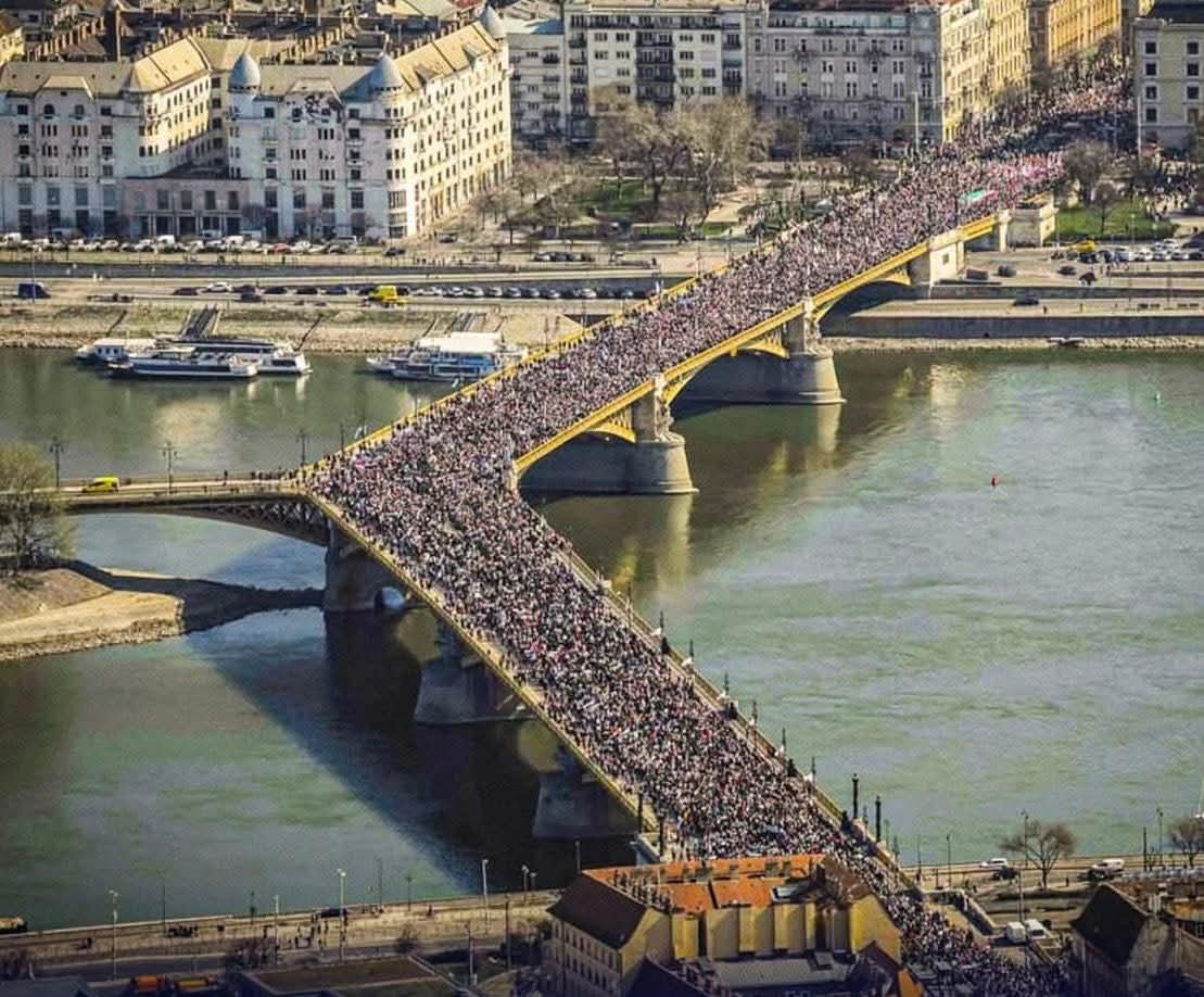 Balázs Orbán tweet media