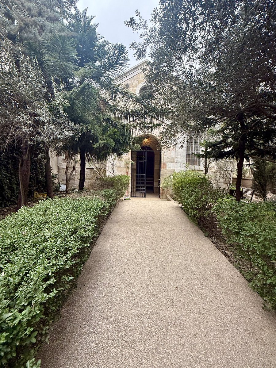 jacknassar33's tweet image. كنيسة الفرندز (الكويكرز) العربية، رام الله، فلسطين
Friends MeetingHouse (Arab Quaker Church), Ramallah, Palestine
#quakers #friends #ramallah #palestine #palestinianchristian #christian #holyland