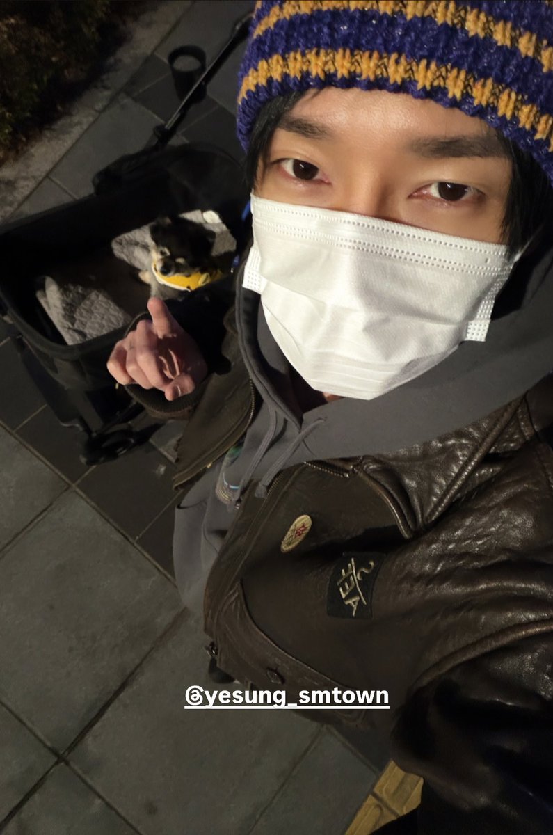 예성님 눈매 진짜 조아해요•• 다 가려도 미남🤭