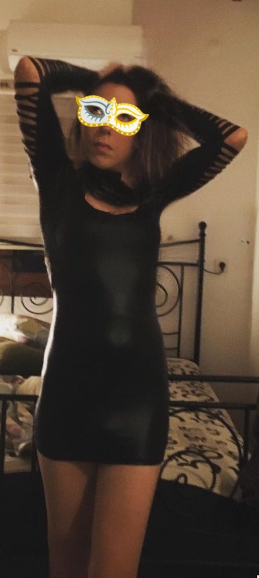 Kadınsı bakımlı Crossdresserım.. Genç bakımlı erkekler mesaj atabilir..
Sohbet için Yüz fotoğrafı şart🔥