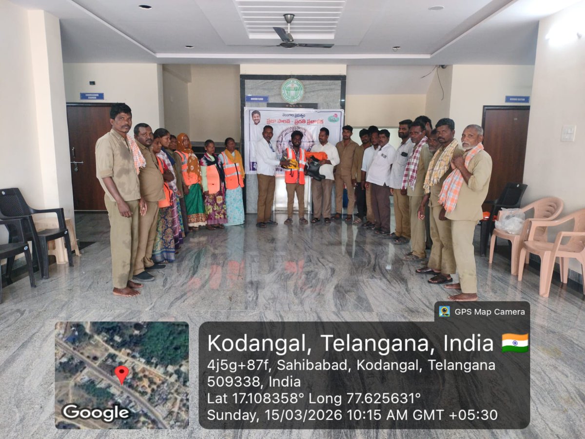 mckodangal's tweet photo. @SwachhBharatGov
@SwachhBharat
@MoHUA_India
@tksreedevi
@cdmatelangana
@TelanganaCMO
@RoopaMishra77 
PPPP 99 days Action plan program* Today Programe Distribution of PPE Kits to sanitation workers  in Kodangal Municipality , participated by,  Municipal staff. https://t.co/ZrJyTUPws5