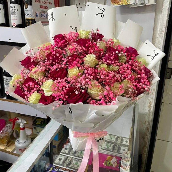 Ellyelvine2's tweet photo. Beautiful flowers for him or her  from us 😌😌🥰🥰
📍Kireka
Contact: 074135949
0790012038 https://t.co/uq2nxZyEyb