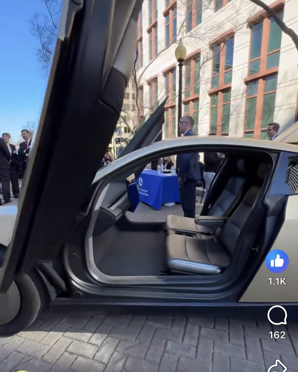 Darth Source tweet media