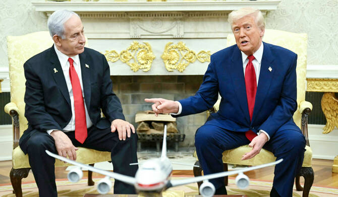 Prof. इलाहाबादी ( نور ) tweet media