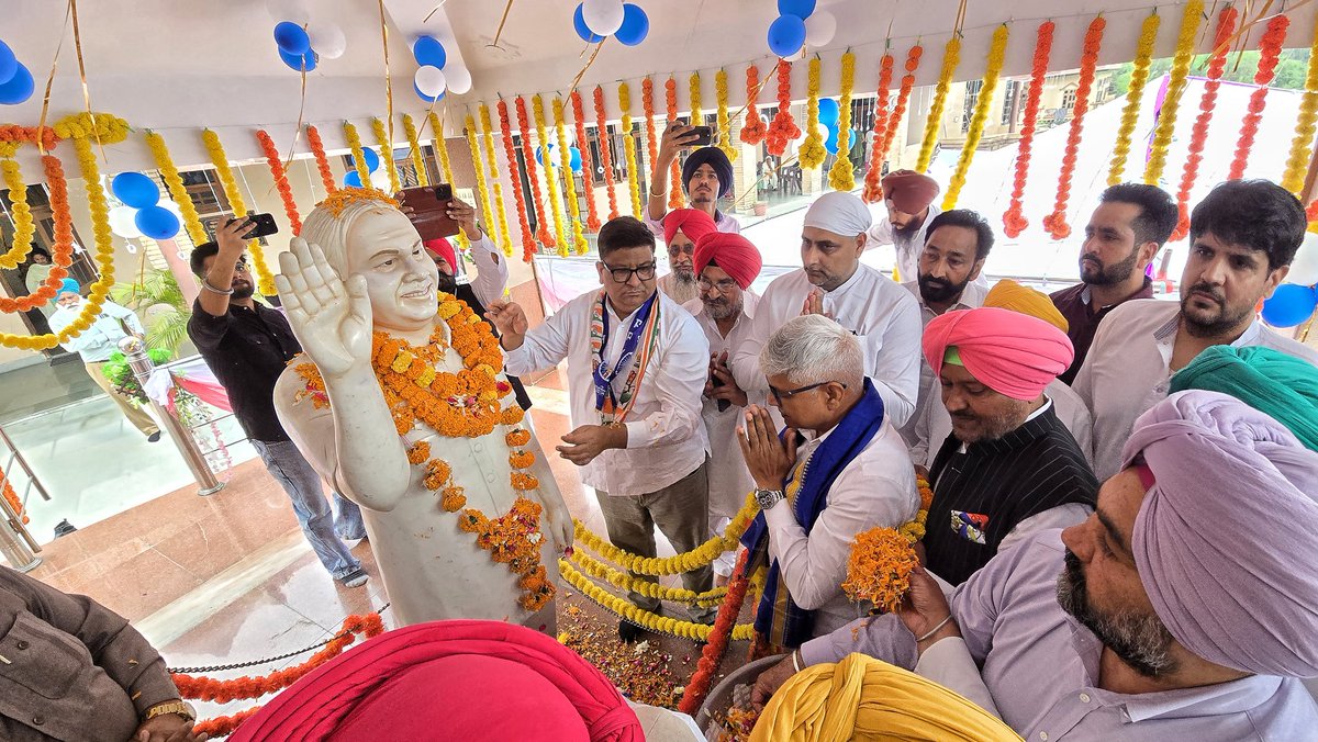 (समण) Rajendra Pal Gautam tweet media