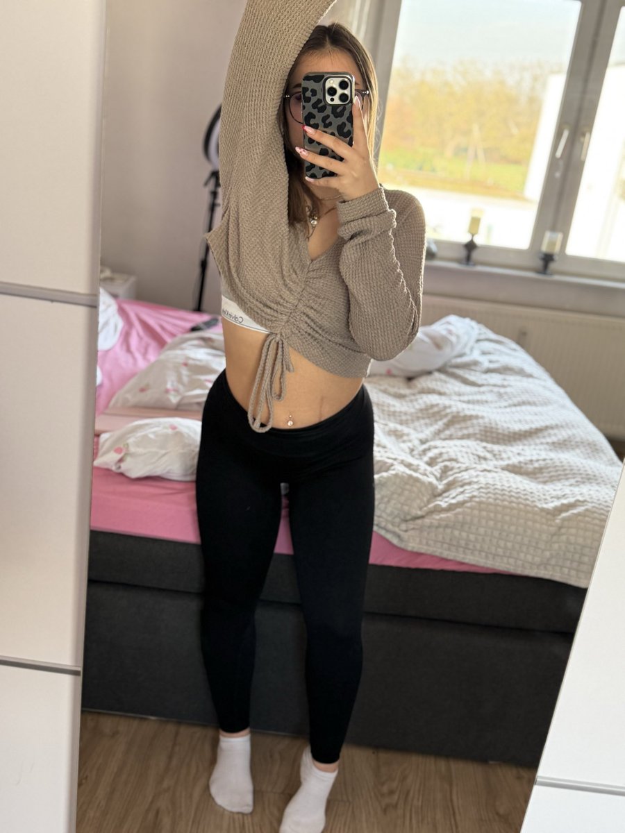 Svea Peach 🍑🧡 tweet media
