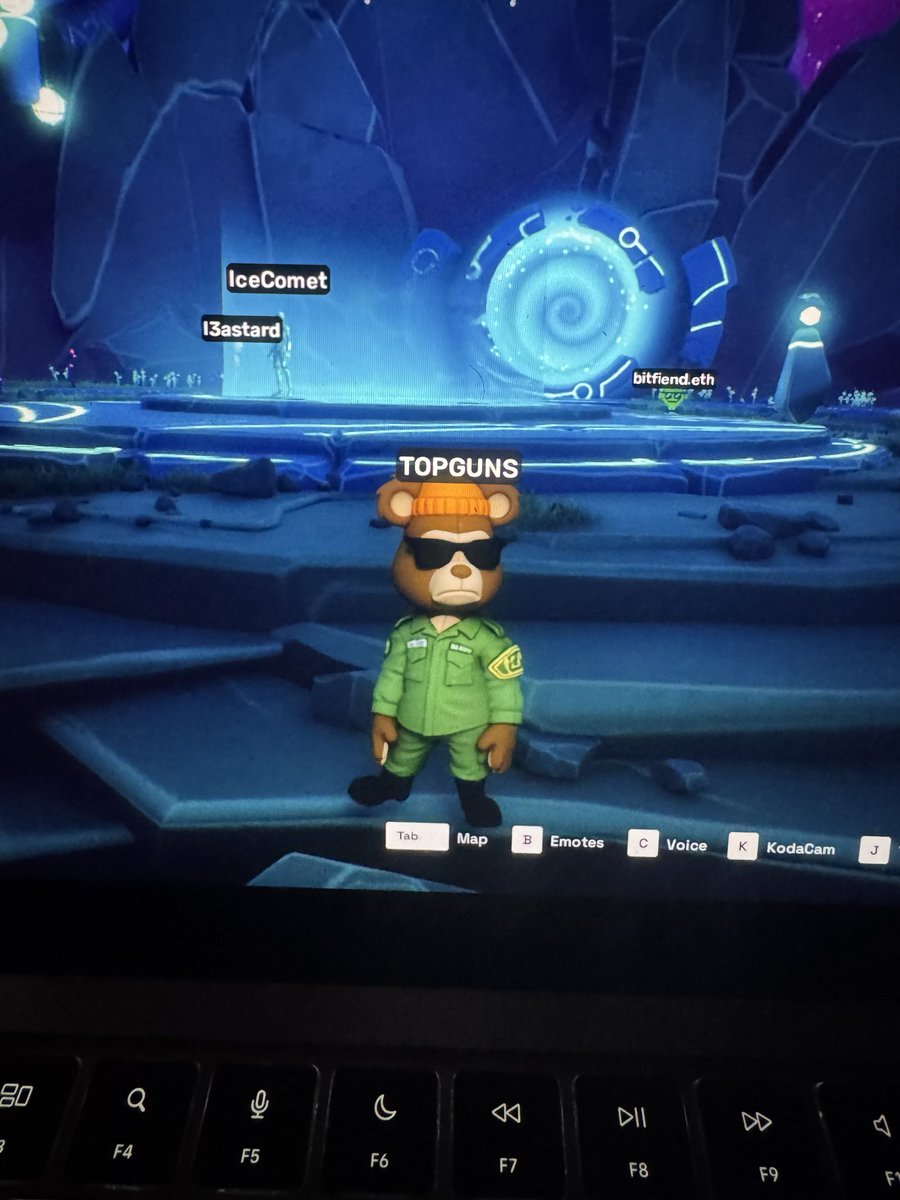 TOPGUNS82 tweet media