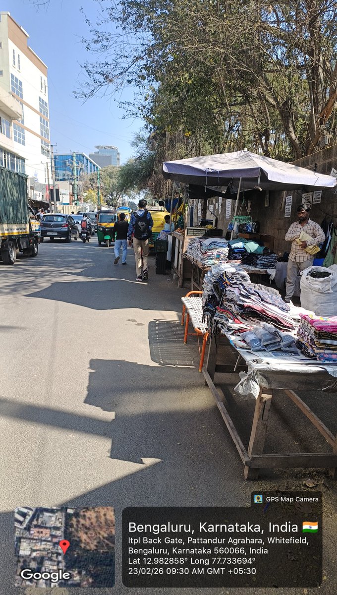 fix_blr's tweet photo. @acpwfieldtrf @BangaloreMirror @ICCCBengaluru @wftrps @EASTCITYCORP @Jointcptraffic @GBA_office @GBAChiefComm  ITPL Back Gate Road &amp; Footpath became like nayone can ise for anything forcing Pedestrians into Accidental Risk. Authorities are ignoring the Public Grievance reported https://t.co/Mk4Fp0MCna