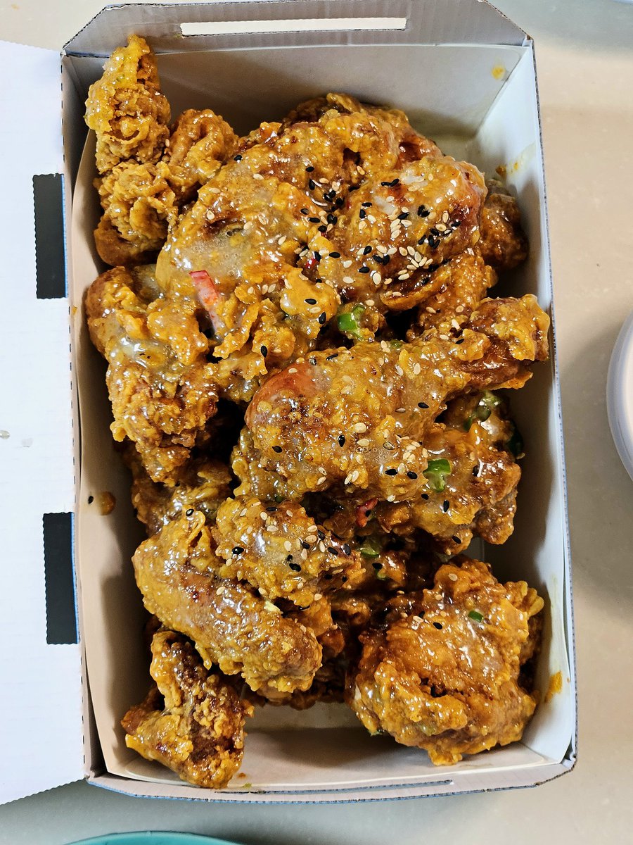 비니밥 tweet media