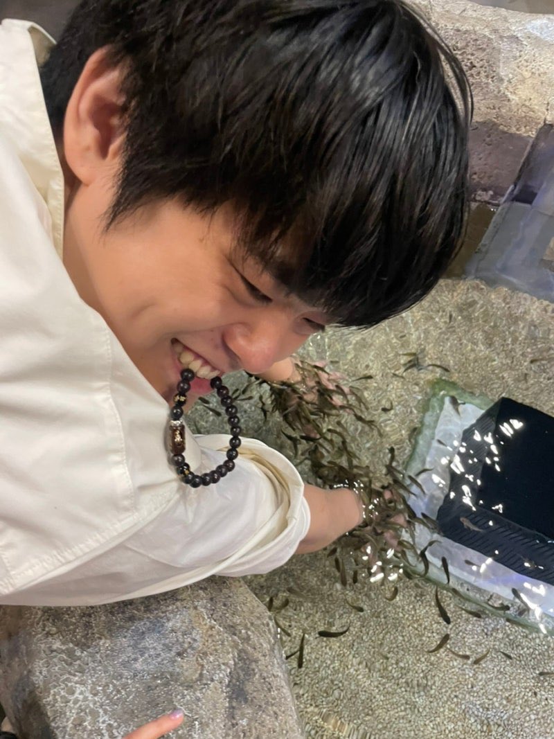 hvymkme's tweet photo. ขอบคุนฮาอนที่วันนั้นไปอ้อน(ทำสัญญา) 
ขอรางวัลกับบยองแจไว้ว่า 

“ถ้าแข่งรอบนี้ชนะนายต้องตัดผมนะ”

ไม่งั้น คงไม่ได้หนุ่มตี๋สุดหล่อ อบอุ่น ของ
ฮาอนที่ไปไซโคบอกบยองแจไว้ว่า 

“ถ้านายตัดผมสั้น คงต้องหล่อมากๆแน่เลยอ่า!”

นี้สินะผลงาน หนุ่มสุดหล่อ อบอุ่น 🫣🤭🫵🏻 https://t.co/eaCxaFrHzL