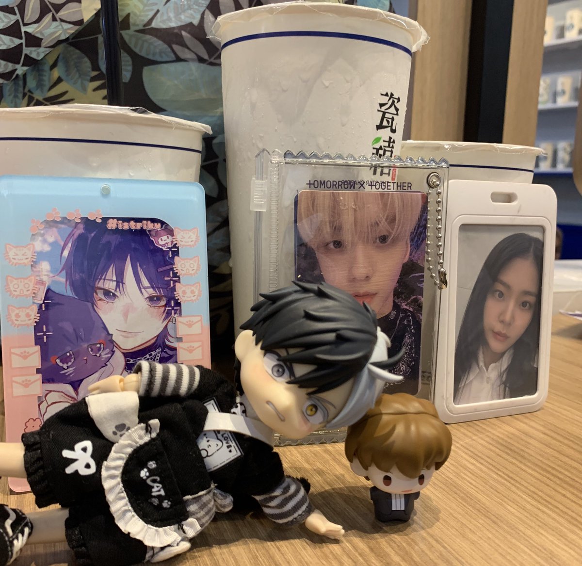 Bukber bersama cowoknya <a href="/soobinemia/">21</a> n cewek-cowoknya <a href="/rinnatto_/">rin | tired poteto🌿</a> :3