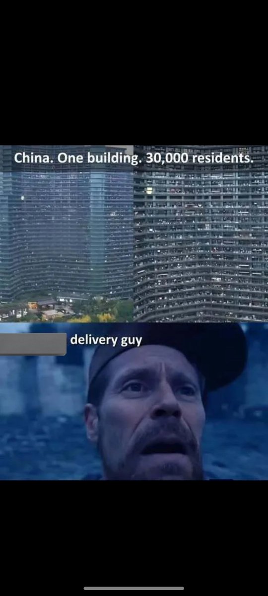 Imagine being a delivery driver in China with one building housing 30,000 residents! 🤯