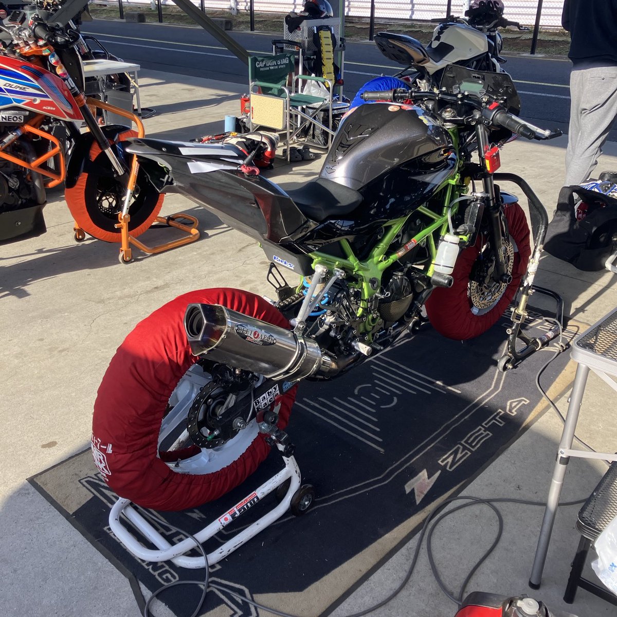mangoomelonn's tweet photo. #GoodSundayRacers に参加☀️
新品タイヤ投入して練習予選決勝すべて最下位!決勝トータルタイムラップタイムともベスト比104%という過去一番の成績を叩き出しました!👍 https://t.co/3EzSkAQmLH