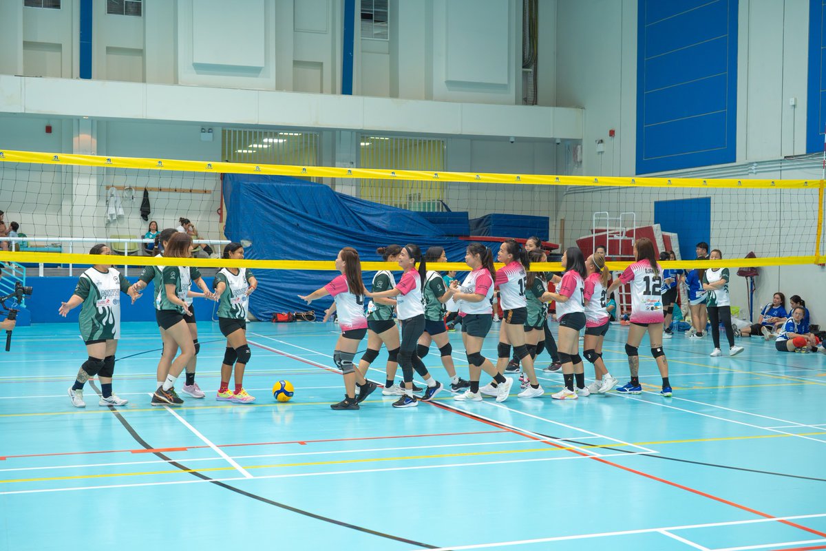 Aktiveapp's tweet image. Respect &amp;amp; Sportsmanship -AKTIVE Ladies Volleyball League 
A powerful moment from the league powered by AKTIVE SPORTS,competitors shaking hands after a thrilling match, showing that respect
Download AKTIVE SPORTS now
#volleyball
#aktiveapp
onelink.to/e5s6eu
 056 2348787