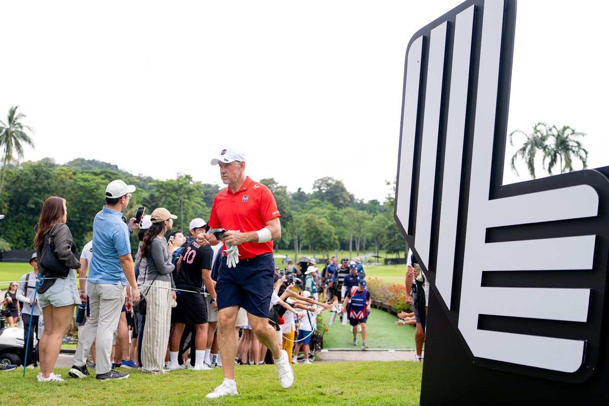 Lee Westwood tweet media