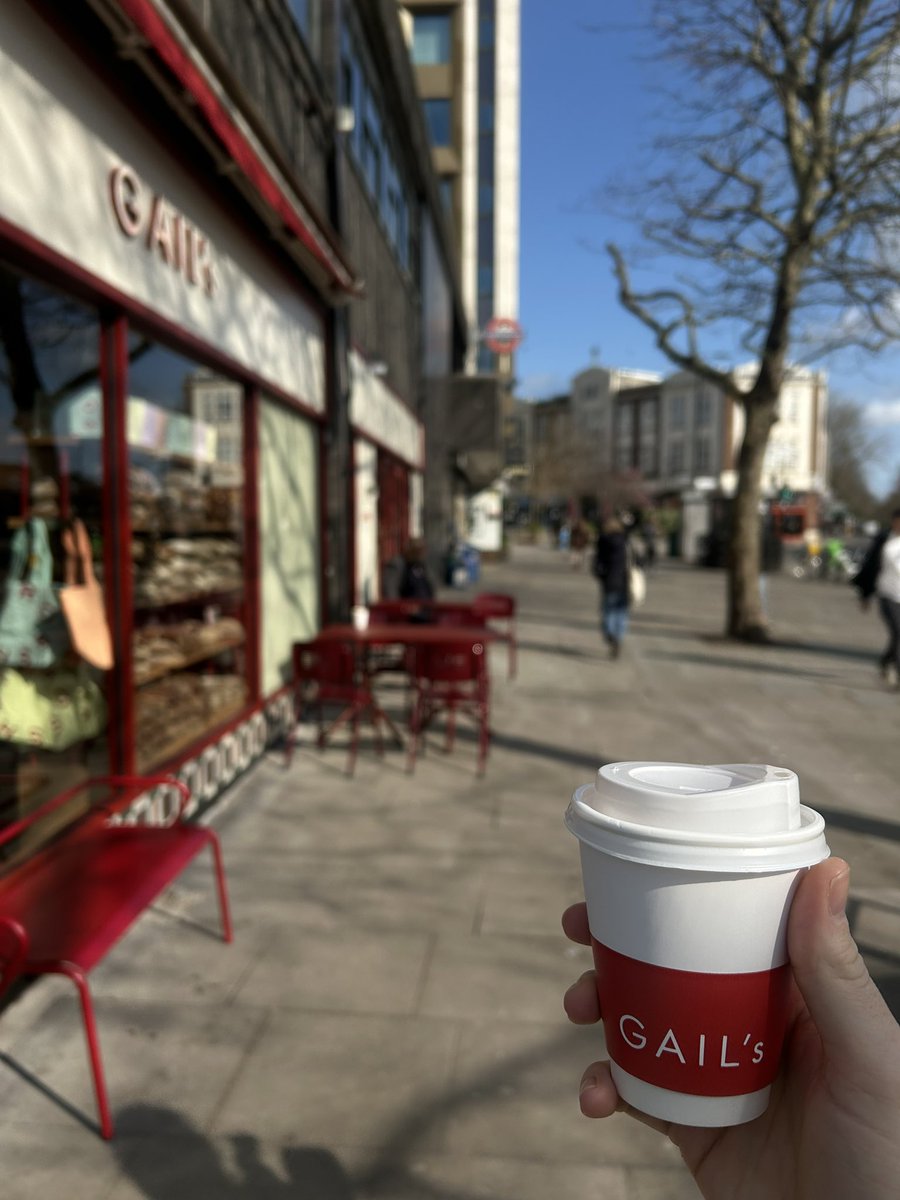 Charlie Peters tweet media