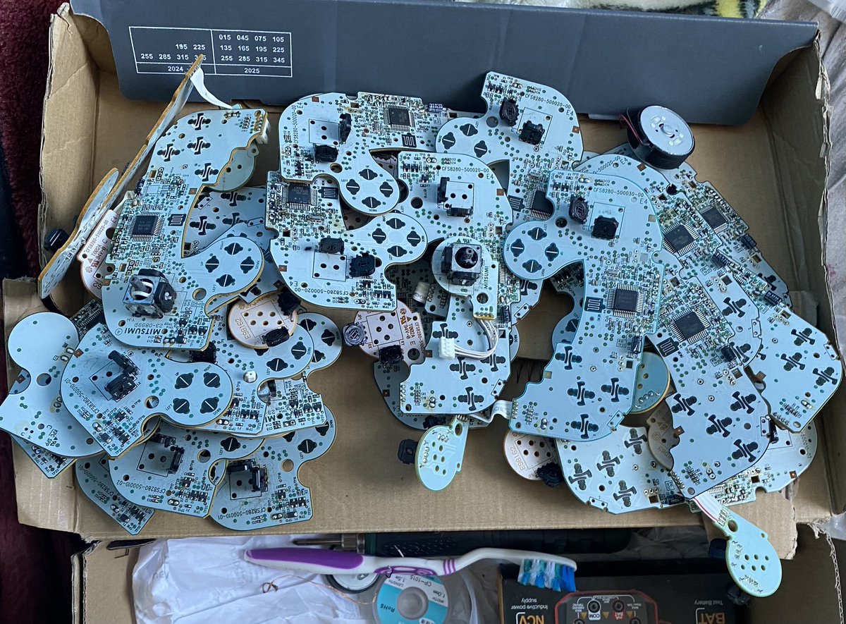 TZ | "Essem" Kirby-Tran (Pinguin-San) tweet media