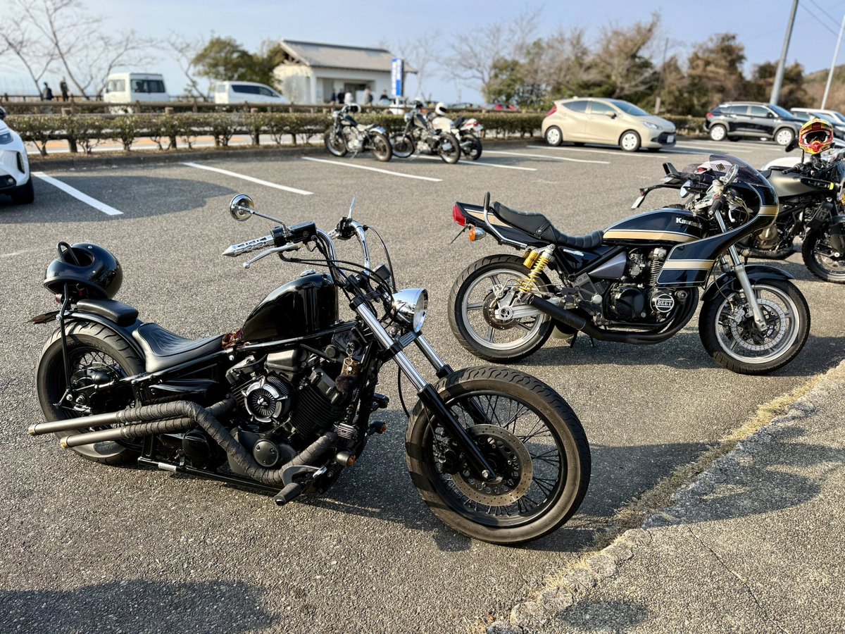 YUTA_86zn6's tweet photo. 久しぶりに相棒とツーリング🏍
ナルスカ行きよる途中にミラー外れたw

今週は水曜日と土曜日にツーリング予定🔥
めちゃくちゃ楽しみ🤭 https://t.co/hvn05HAAOH