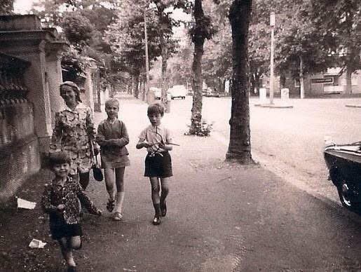 Ruth Beck Art 🔴⚪️🎨 tweet media