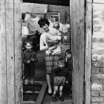 poppymoppet's tweet image. It’s #MotheringSunday in the UK. 

📷 by Shirley Baker taken in Manchester 1965. 

Lady Madonna (Alternate Mix / Anthology 2 Version) 

💙youtu.be/0PKk5VyDSwg💙
