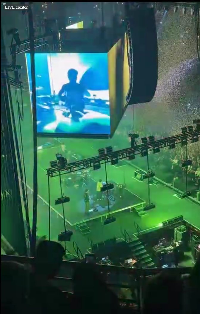 LPLive's tweet image. Colin and confetti #Catalyst