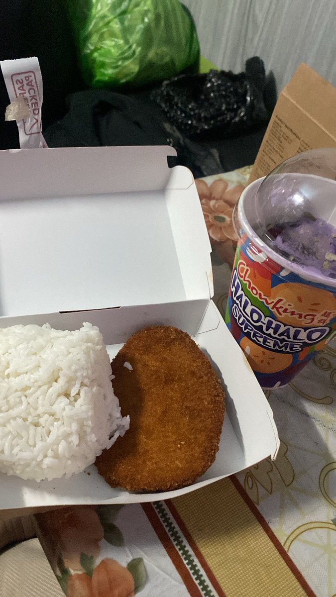 saktong sakto sa tag init na panahon 

KAIKYLE CHOWKING HALOHALOLAND