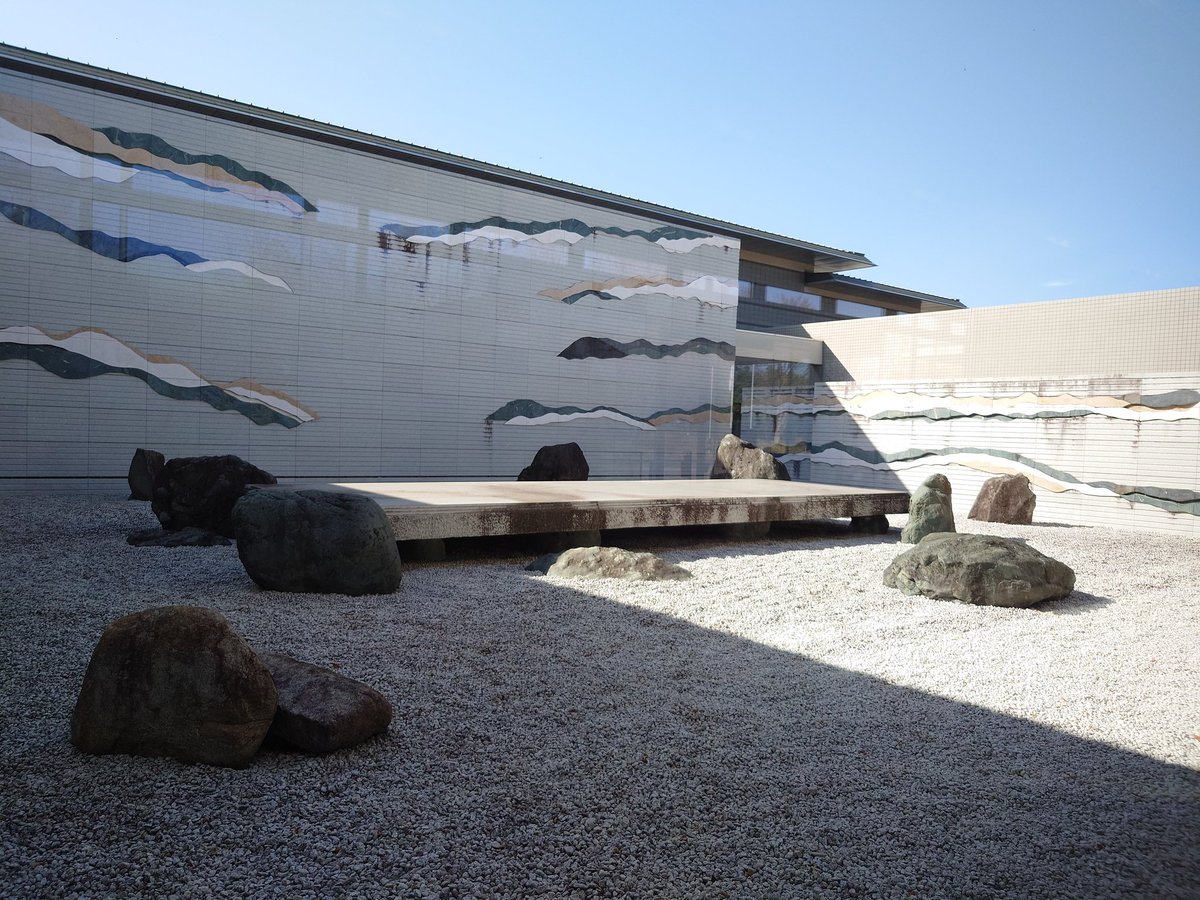 キングかす tweet media