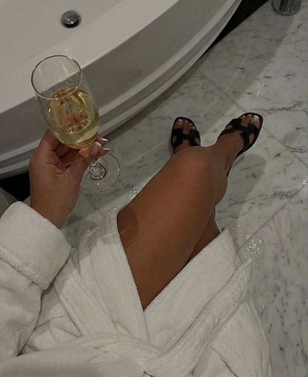 Mia 🏳️‍⚧️ tweet media