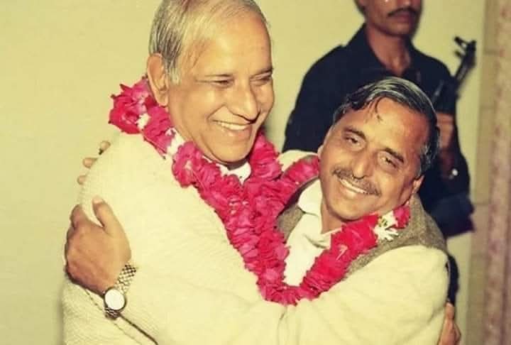 सामाजिक परिवर्तन के महानायक, दलितों, शोषितों एवं वंचितों के मसीहा मान्यवर श्री कांशीराम जी की जयंती पर उन्हें शत शत नमन 🙏

<a href="/yadavakhilesh/">Akhilesh Yadav</a>   
<a href="/samajwadiparty/">Samajwadi Party</a>   
<a href="/highlight/">highlight</a> #KanshiRam #AkhileshYadav #samajwadiparty
