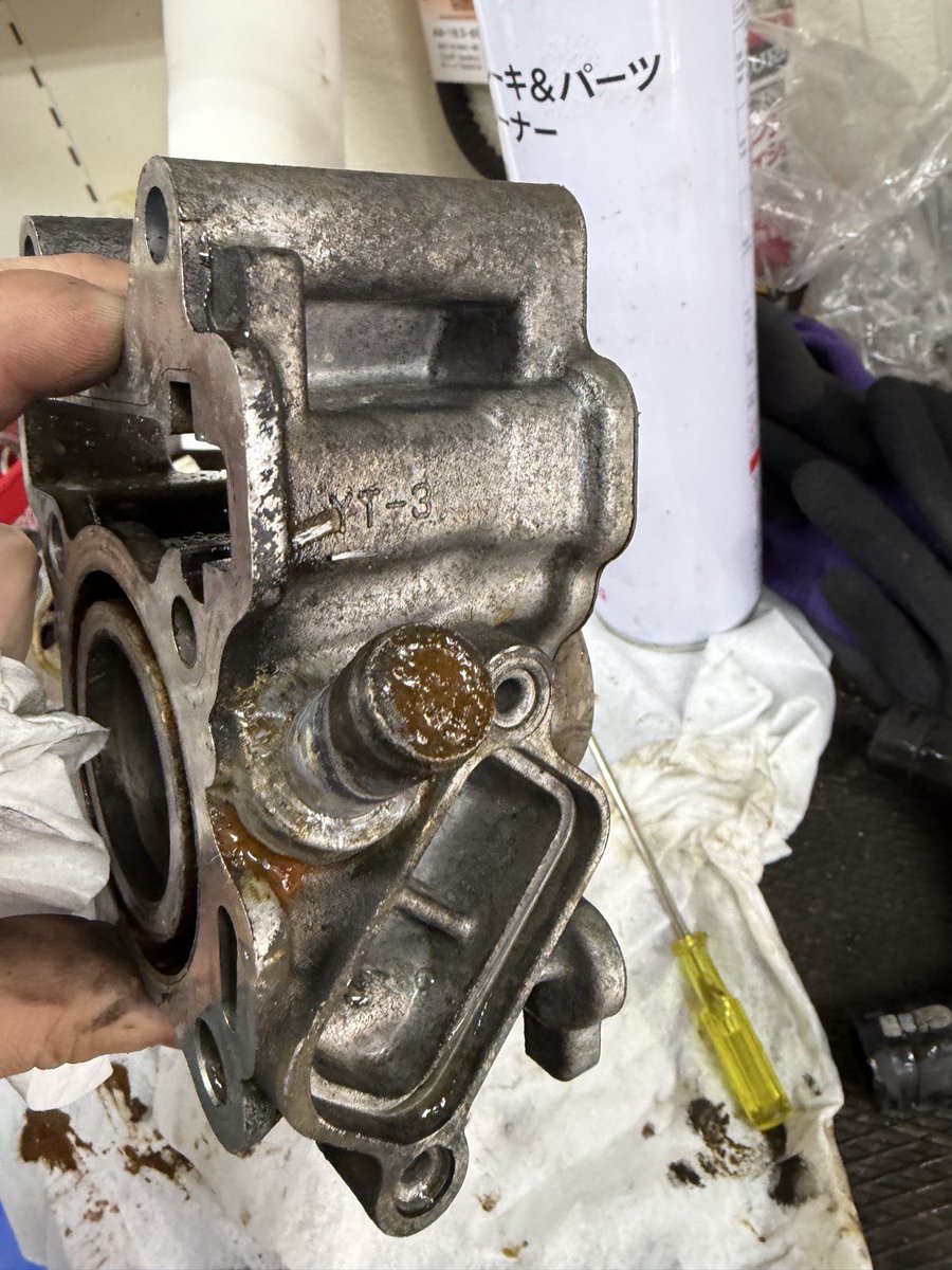 2ndbase6's tweet image. こりゃ冷却出来ないな🤣

詰まりすぎ！！w

清掃したのに
エンジン異音大…
「残念

#2ndbase
#ジョグ
#sa36j
#オーバーヒート
#異音大