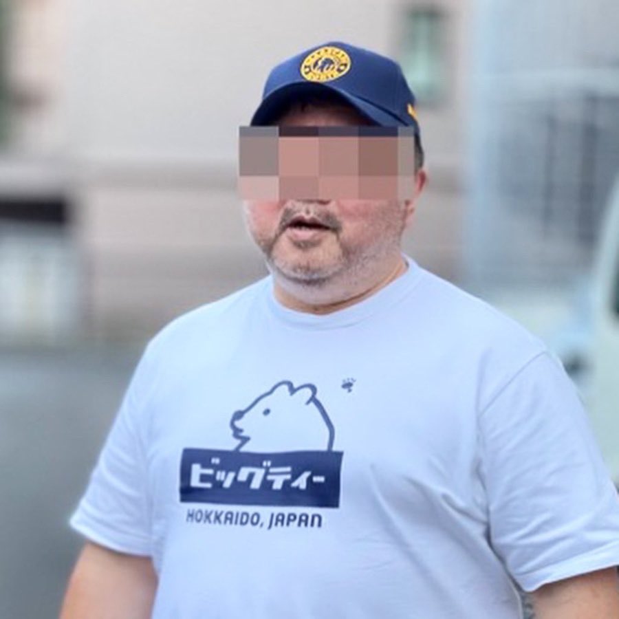 BigT_jp's tweet photo. ラス1です‼️

Bears Cafe North オリジナル刺繍キャップ　ロイヤルブルー
フリーサイズでコットン100%！
ヒグマくんのカフェのスタッフキャップです。
詳細はこちら➡ https://t.co/8oaZqdIrCP
#キャップ #刺繍 #メンズファッション #BearsCafeNorth https://t.co/ILrt4Urzvm