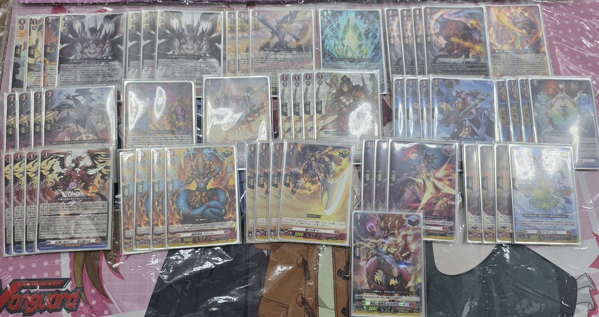 Ttz shop tourney 15/3/26
Placing: 🥇
R1: Overlord/オーバーロード⭕
R2: Ryuenji Tasuku/龍炎寺タスク⭕
R3: モンスターストライク　ネオス/Monster Strike Neos⭕
R4: Alcasal/ アルカサル🤝
Not very happy with the list, going to tweak it
#VGTopDecks #ヴァンガード #ヴァンガードデッキ紹介