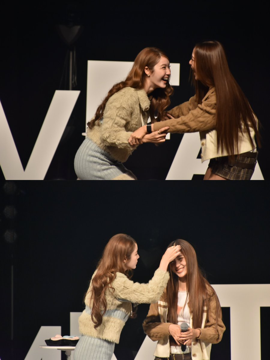 お寿司をアーンするNamatanさんとモグモグFilmちゃん

初見ゲームのルールを真剣に聞く二人(我々も)と、行き→のNamtanさんてこずるも、帰り←のFilmちゃんはPlutoの経験で爆速

可愛すぎる歌唱中の二人

手押し相撲で楽しそうな二人と、目隠しして乱れた髪を直してあげるPhi

NAMTANFILM IN OSAKA