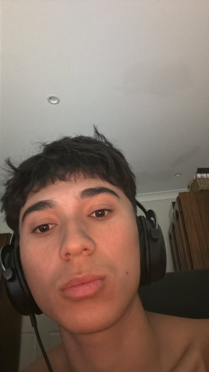 Nezerati tweet media