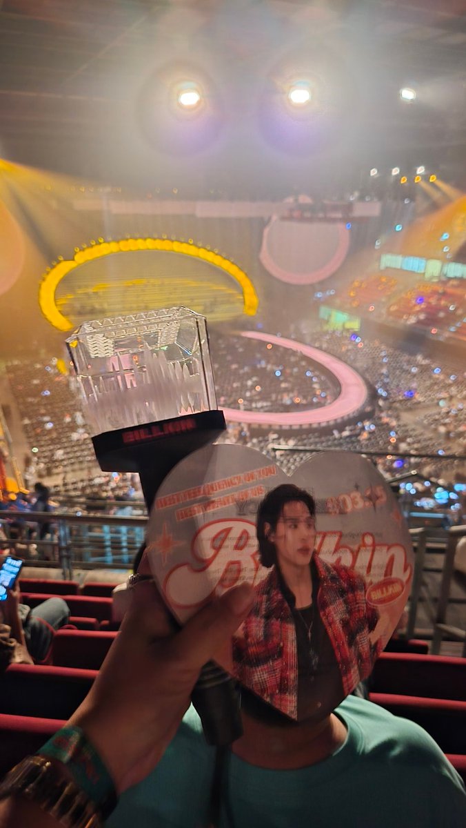 puiippm's tweet photo. Day3 พร้อมแย้ว 🧡 
#billkin_feelquency_d3
#Billkinfeelquencyconcert https://t.co/rnKgq8CtHs