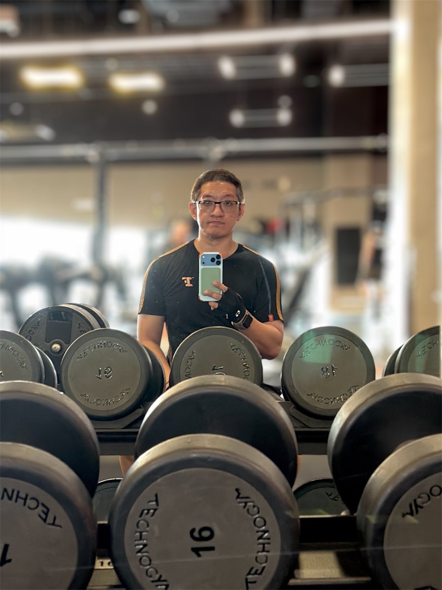 gimmics2000's tweet photo. บ่อยครั้งที่ใจ … 🎤 🎙️ #workoutday💪🏻 https://t.co/Ik94rmFudk