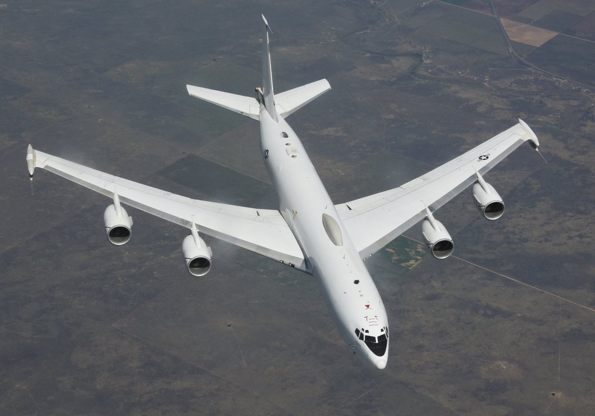 pelix_adolf's tweet photo. 🇨🇭🇺🇸 Switzerland blocks two US military aircraft from entering its airspace. https://t.co/vxf79qBP9E