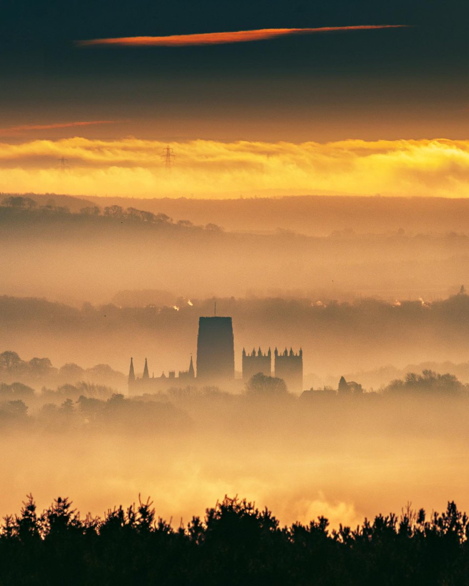 Durham Cathedral tweet media