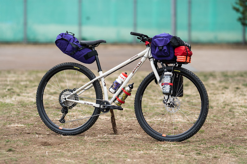 BLUE LUG tweet media