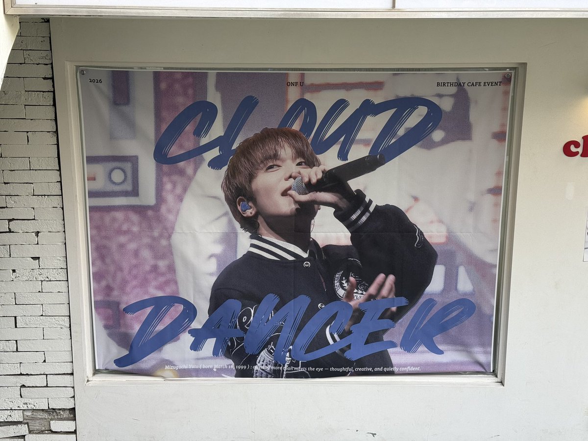 loverscallme's tweet photo. 체리시 ☁️🎀🩵
젤다랑 스위치 디테일 보고 감동받음, ,
아짐마 포토부스잘찍지,
럭드하려고 땅파서 1만원 모아갔는데 럭드품절이었다
너무슬펐따. 끝. https://t.co/0aX4llRu1l