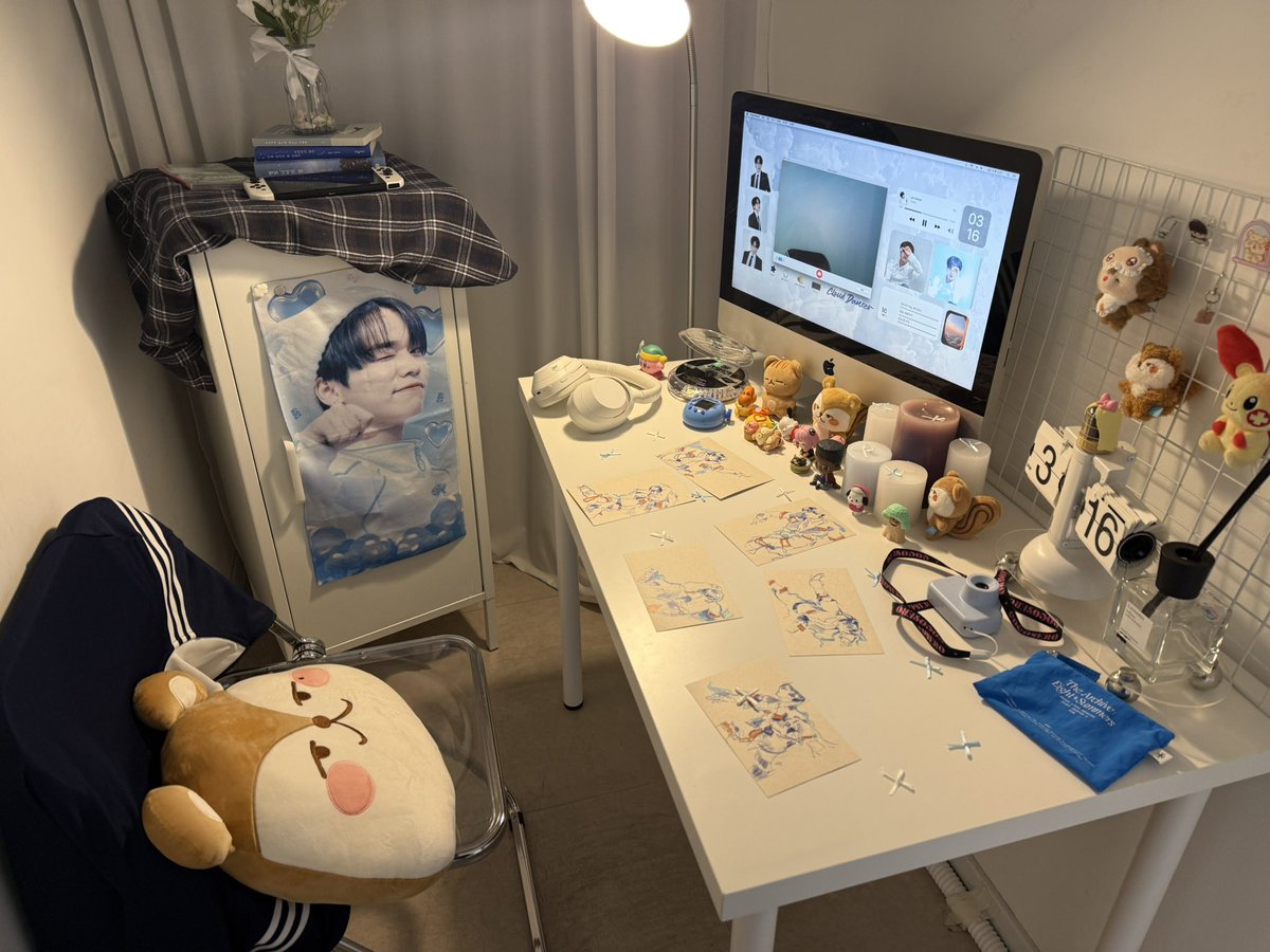 loverscallme's tweet photo. 체리시 ☁️🎀🩵
젤다랑 스위치 디테일 보고 감동받음, ,
아짐마 포토부스잘찍지,
럭드하려고 땅파서 1만원 모아갔는데 럭드품절이었다
너무슬펐따. 끝. https://t.co/0aX4llRu1l