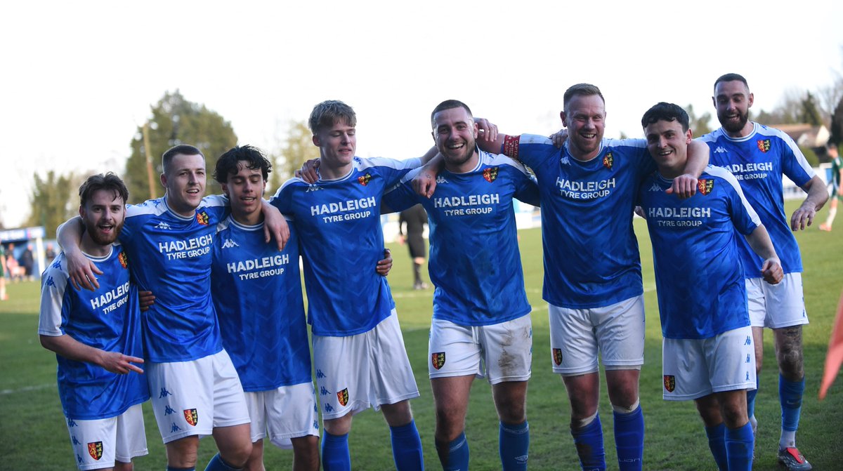 Angela Mrozek tweet media