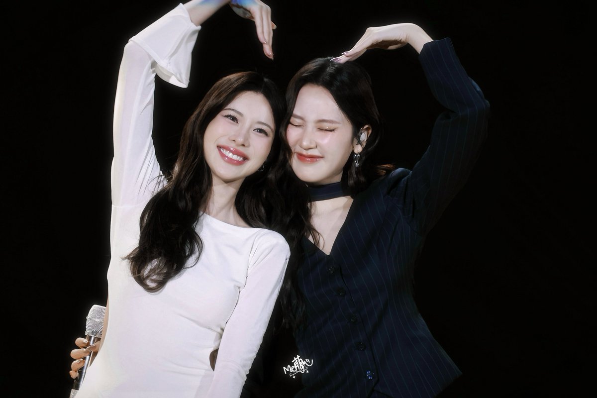 allright211's tweet photo. 𝟐𝟔𝟎𝟑𝟏𝟒 𝐊𝐉𝐉𝐊 𝐅𝐌 𝐢𝐧 𝐌𝐚𝐧𝐢𝐥𝐚
@Kaosupassara9 @janeeeyeh 

💒✨
LOVEDESIGN 1ST FM IN MANILA
#KaoJaneJaneKaoFMinManila 
#KaoJaneJaneKao https://t.co/LVShUfBt7w
