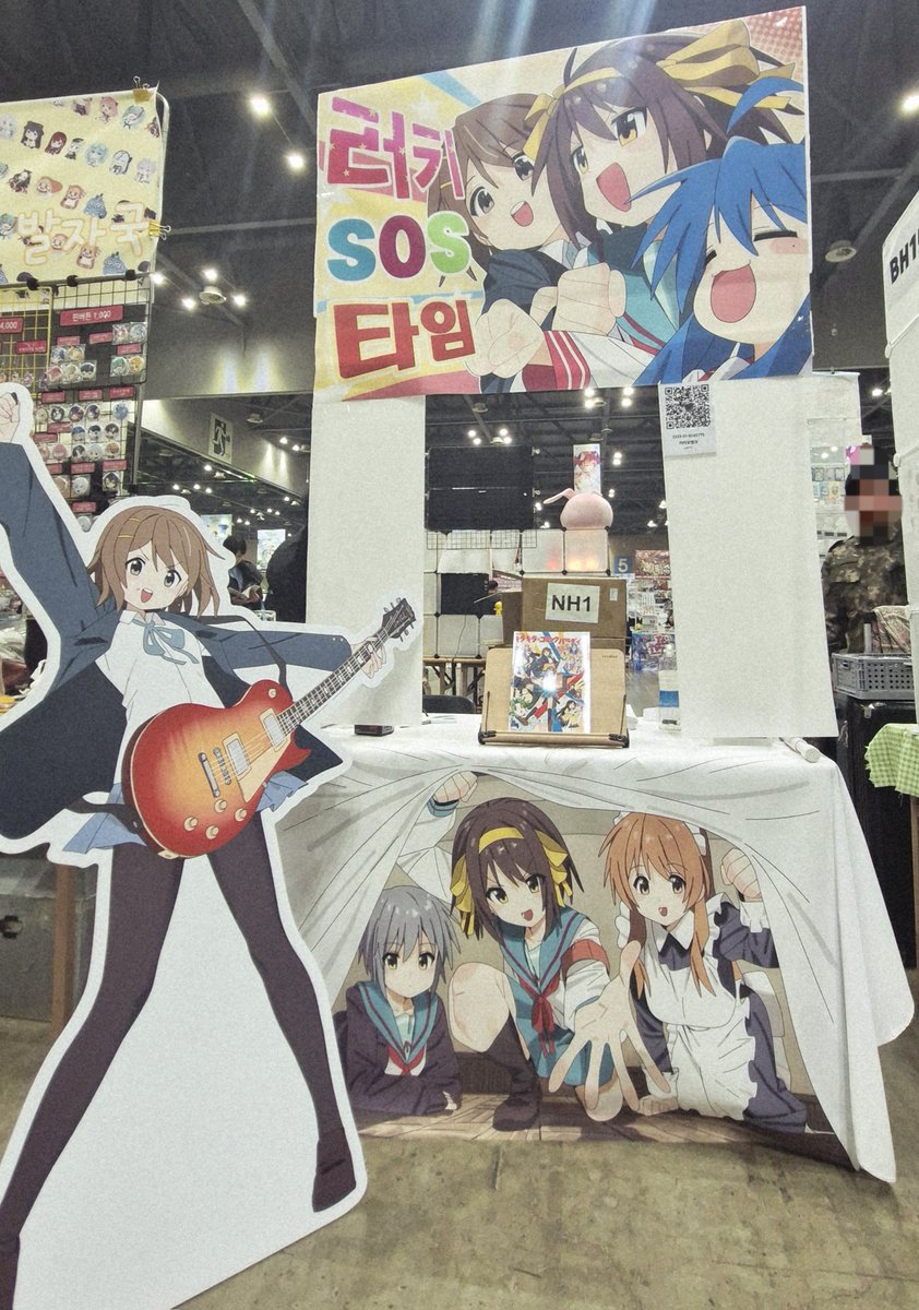 mang poom tweet media