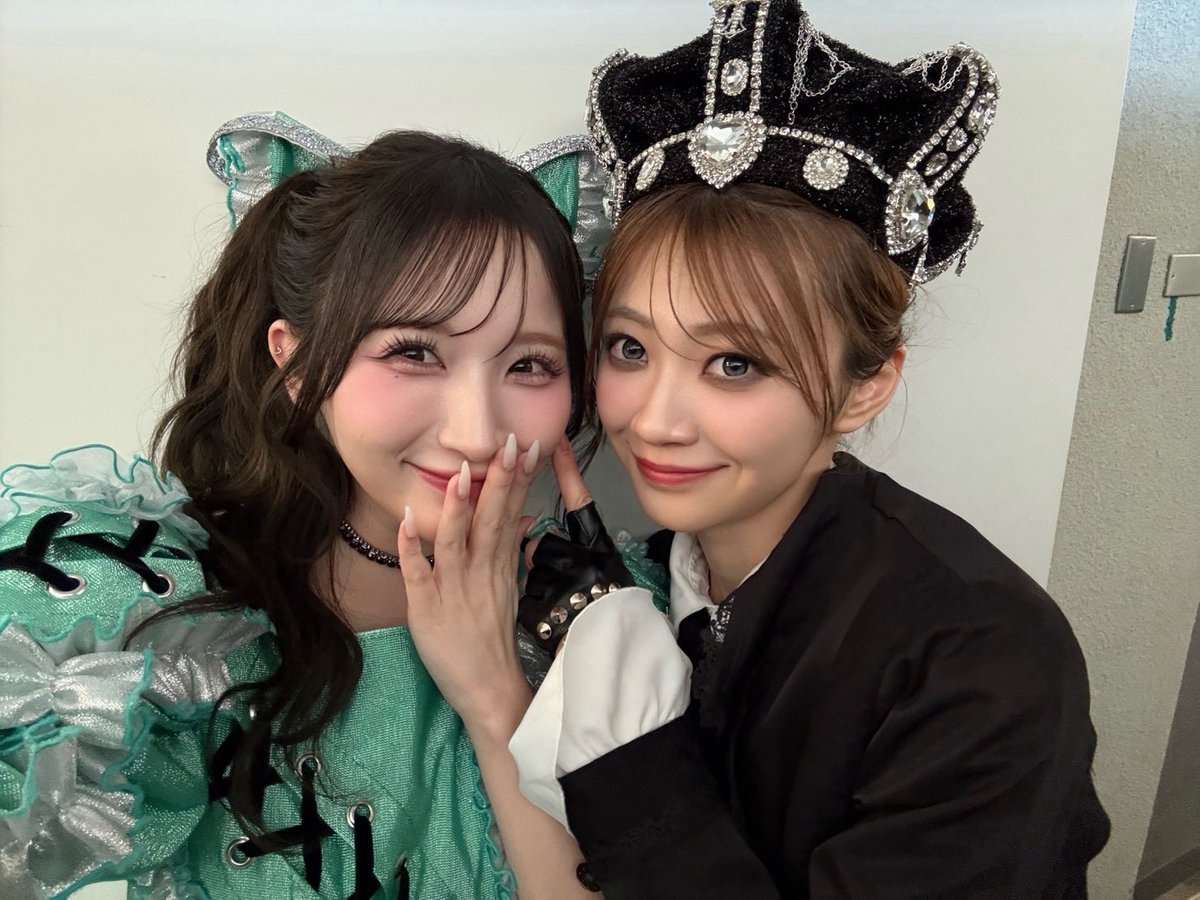 nachico_ct1001's tweet photo. ランウェイみて思わず楽屋で出待ちした、、、

うぅ可奈様、、、、、 https://t.co/3GKsIKrtg6